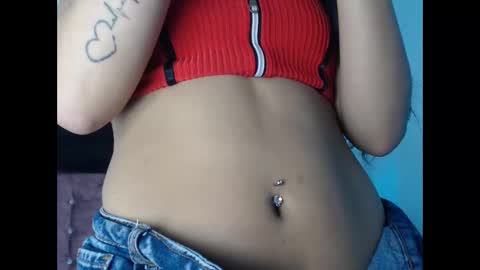 lilyjamesx online show from December 2, 2025, 1:39 pm