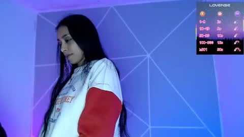 Liliana louise online show from June 18, 2026, 12:44 am