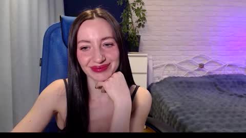 Lily online show from November 1, 2025, 4:25 am