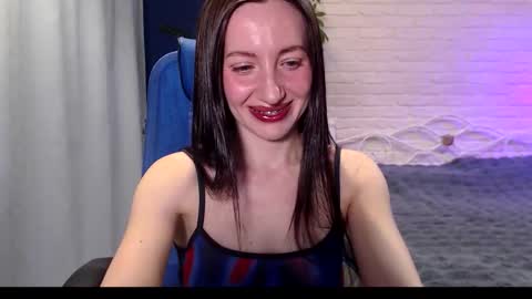 Lily online show from November 8, 2025, 5:40 am