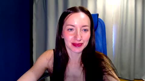 Snapshot of lilymellow chatting on June 8, 2026, 8:37 am Lily online show from June 8, 2026, 8:37 am
