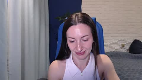 Snapshot of lilymellow chatting on July 14, 2026, 12:00 pm Lily online show from July 14, 2026, 12:00 pm