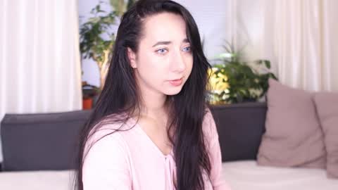 Snapshot of lilyminx chatting on November 2, 2025, 3:53 am -- My Wishlist online show from November 2, 2025, 3:53 am