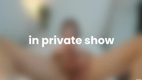 Lily Reina online show from April 20, 2026, 6:42 pm