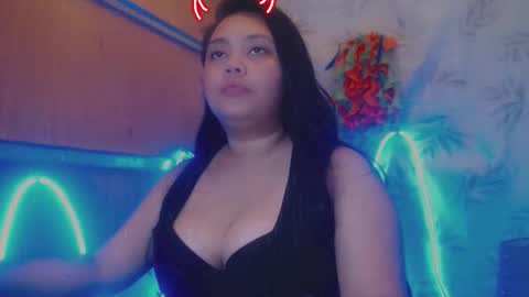 lilyslut143 online show from February 9, 2026, 12:53 pm