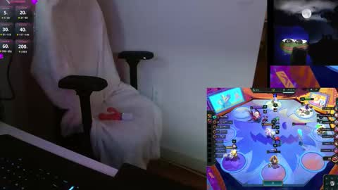 Snapshot of lilythrone chatting on October 19, 2025, 1:28 am Lily Rone online show from October 19, 2025, 1:28 am