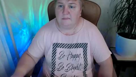 Snapshot of limonka_fire chatting on January 3, 2025, 12:19 pm Limonka Fire online show from January 3, 2025, 12:19 pm