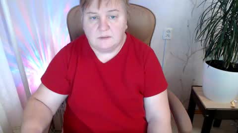Snapshot of limonka_fire chatting on January 6, 2025, 10:35 am Limonka Fire online show from January 6, 2025, 10:35 am