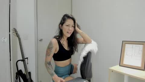 Snapshot of lina__mandarina chatting on June 11, 2026, 4:27 pm Lina Mandarina online show from June 11, 2026, 4:27 pm