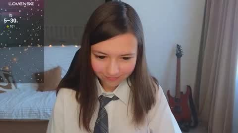 Snapshot of lina_brownie chatting on October 19, 2025, 4:13 am Lina online show from October 19, 2025, 4:13 am