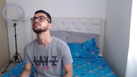 lina_busty online show from October 25, 2025, 2:56 pm