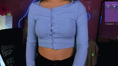 lina_fox12 online show from April 15, 2026, 2:02 pm