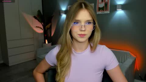 Lina online show from February 1, 2026, 1:20 pm