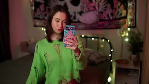 Lina -  online show from February 1, 2026, 3:05 am