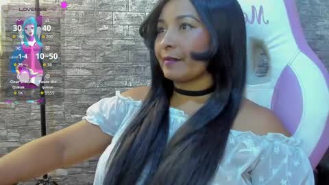 LINA SANCHEZ online show from March 31, 2026, 9:04 pm
