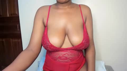 lina sexy58 online show from May 8, 2026, 3:01 am