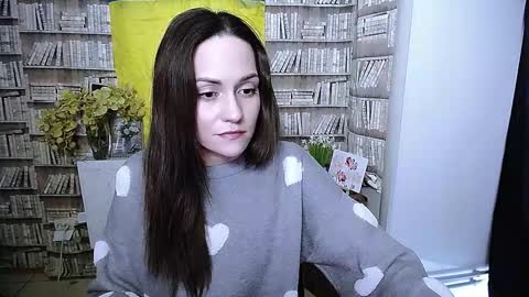 Lina online show from November 25, 2025, 10:26 am