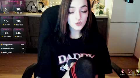 Snapshot of lina_tyaan chatting on December 19, 2024, 11:18 am Lina 3  1715622743 online show from December 19, 2024, 11:18 am