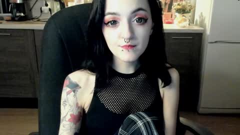Snapshot of lina_tyaan chatting on December 31, 2024, 1:04 am Lina 3  1715622743 online show from December 31, 2024, 1:04 am