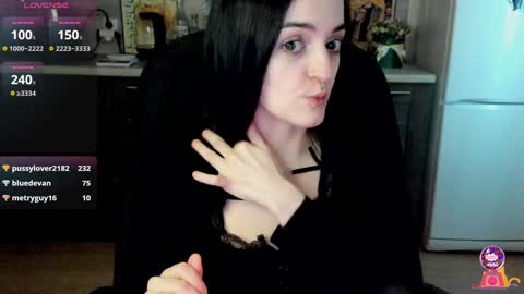 Snapshot of lina_tyaan chatting on January 21, 2025, 10:41 am Lina 3  1715622743 online show from January 21, 2025, 10:41 am