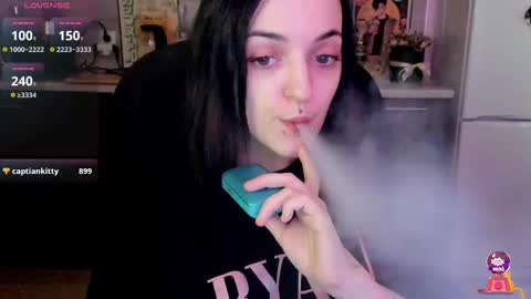 Snapshot of lina_tyaan chatting on February 11, 2025, 11:43 am Lina 3  1715622743 online show from February 11, 2025, 11:43 am