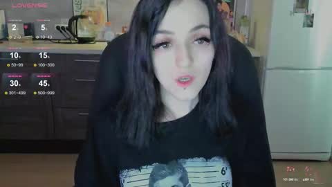 Snapshot of lina_tyaan chatting on October 1, 2025, 8:20 am Lina 3  1715622743 online show from October 1, 2025, 8:20 am