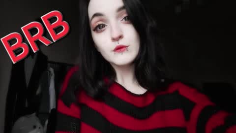 Lina 3  1715622743 online show from November 20, 2025, 7:41 am