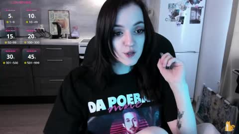 Lina 3  1715622743 online show from April 16, 2026, 7:53 am