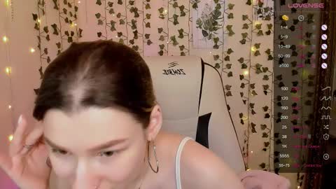 Lina online show from February 7, 2026, 6:06 am