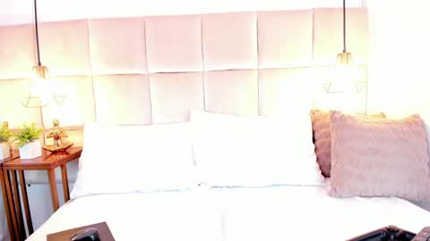 LinaGlam online show from January 20, 2025, 10:37 pm