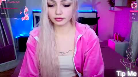 I am Lina online show from January 17, 2026, 2:22 pm