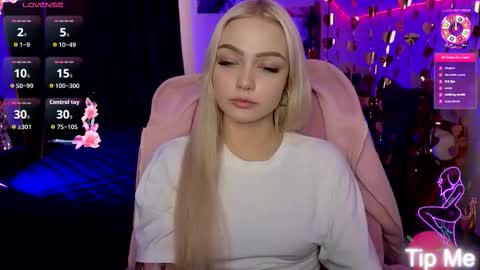 I am Lina online show from March 24, 2026, 2:55 pm