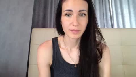 Snapshot of linalivee chatting on June 25, 2026, 10:31 am LinaLivee online show from June 25, 2026, 10:31 am