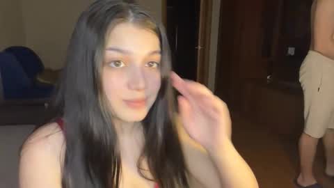 Nicolas and Lina online show from October 18, 2025, 2:40 pm