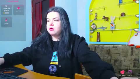 Lina online show from March 23, 2026, 7:01 am