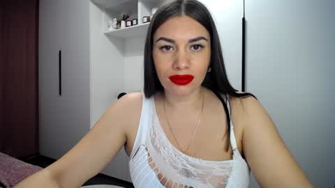 Lina Sparks online show from December 7, 2024, 8:05 pm