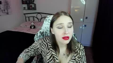 Snapshot of linatruly chatting on November 21, 2025, 10:19 pm Lina online show from November 21, 2025, 10:19 pm