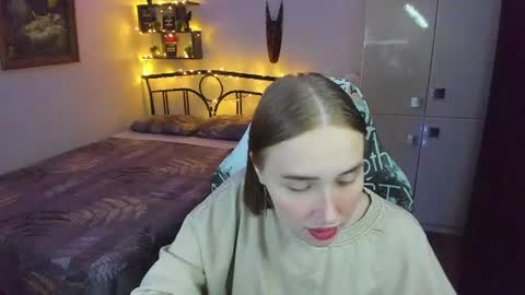Lina online show from June 30, 2026, 9:16 pm