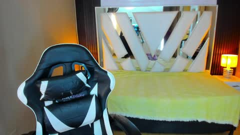  Linda  online show from March 30, 2026, 6:53 pm