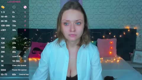 Snapshot of linda__bryant chatting on February 3, 2025, 3:42 am Linda GMT2 Mon Tu Fri Sa Su 0300am-1000 am online show from February 3, 2025, 3:42 am