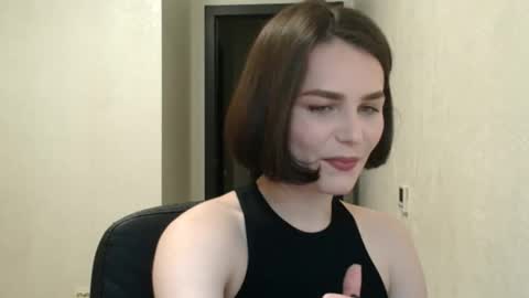 Snapshot of linda_aa chatting on June 2, 2026, 7:49 pm Linda online show from June 2, 2026, 7:49 pm