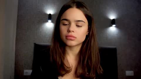 Linda online show from October 27, 2025, 1:26 pm