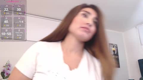 Snapshot of linda_morgan1 chatting on November 4, 2025, 12:15 pm Maria Paula online show from November 4, 2025, 12:15 pm