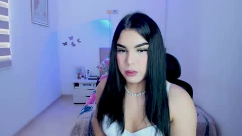 Snapshot of linda_zaam8386 chatting on October 20, 2025, 5:35 pm online show from October 20, 2025, 5:35 pm