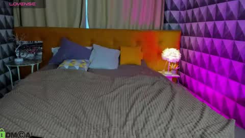 Snapshot of linda_zimmermann chatting on September 18, 2025, 7:54 am linda_zimmermann online show from September 18, 2025, 7:54 am