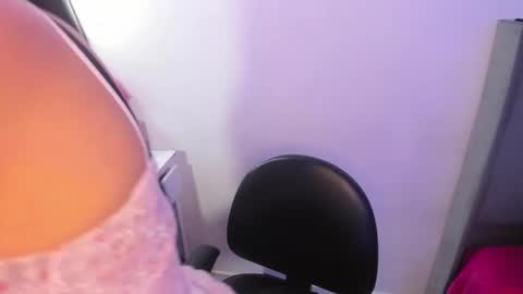 linda miller online show from November 30, 2025, 9:08 pm