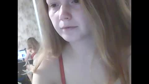 Snapshot of lindaahskys chatting on October 17, 2025, 11:57 am LindaAhSkys online show from October 17, 2025, 11:57 am