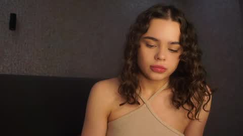 Snapshot of lindaaii chatting on April 30, 2026, 1:06 pm Linda online show from April 30, 2026, 1:06 pm