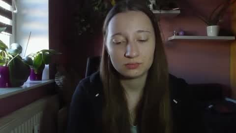 LindaAmore online show from September 25, 2025, 6:28 am