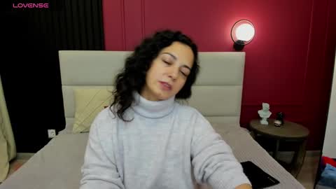 Snapshot of lindainsatiable chatting on October 10, 2025, 1:26 am Linda online show from October 10, 2025, 1:26 am